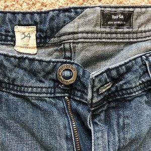 Size 34 Volvo’s Vorta slims